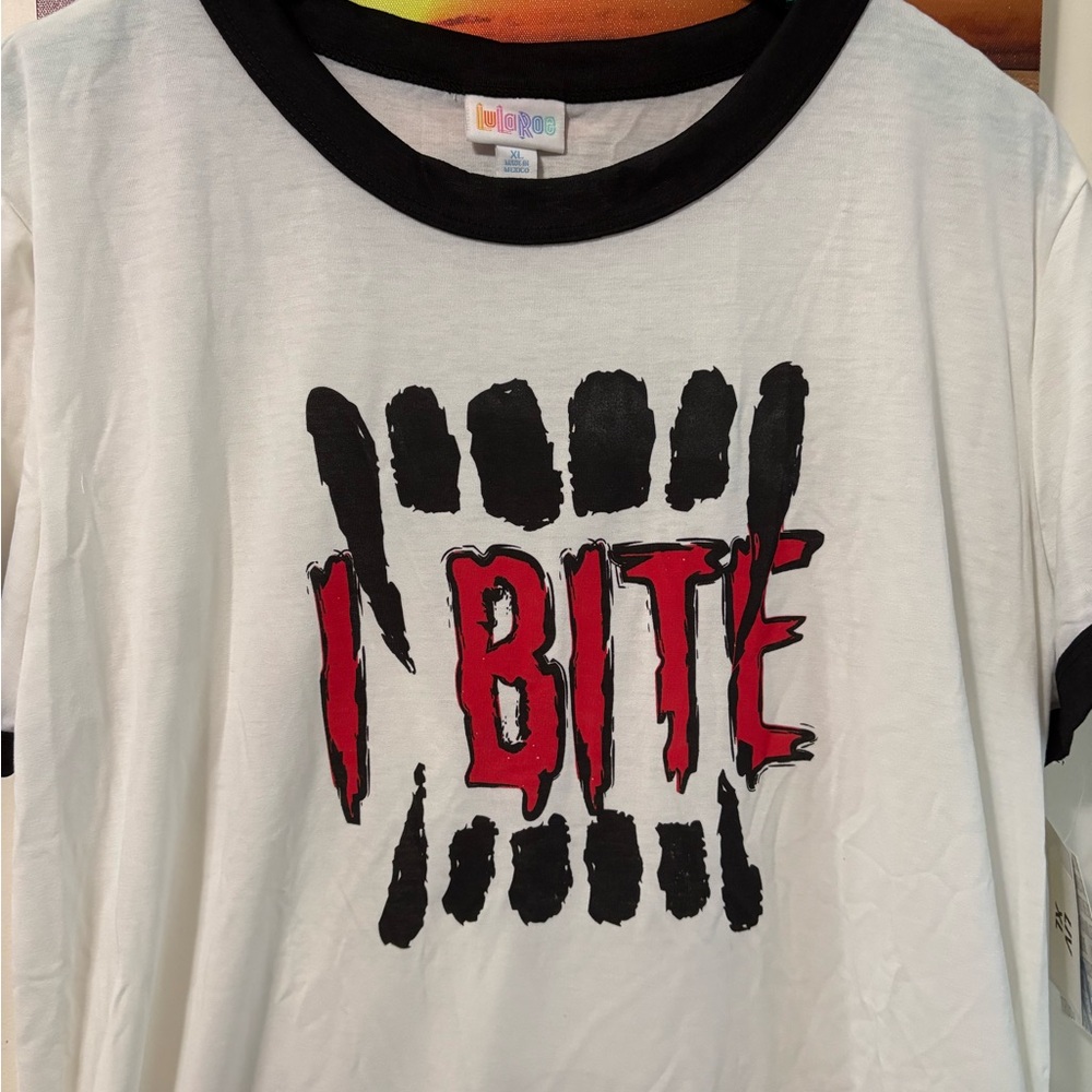 Lularoe I Bite Tee Shirt White Size XL Liv NWT Halloween costume
